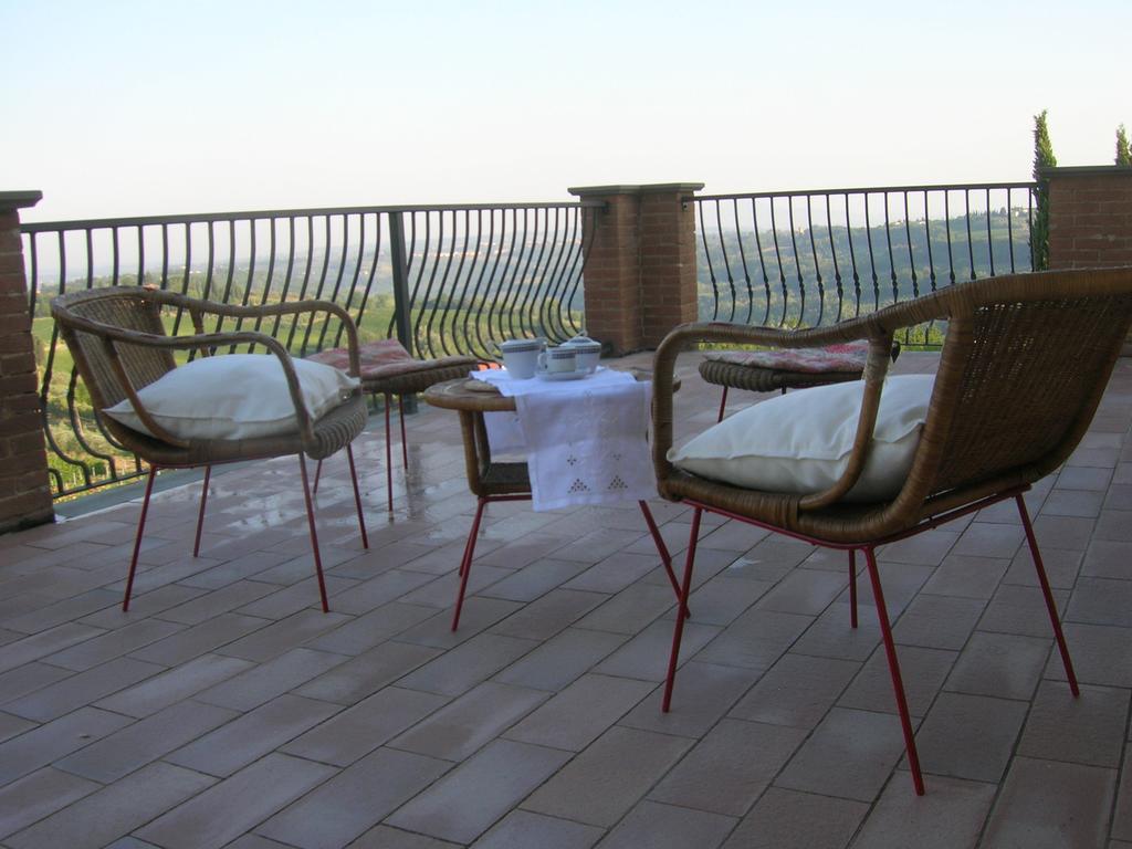Podere Ghiole Montespertoli Habitación foto